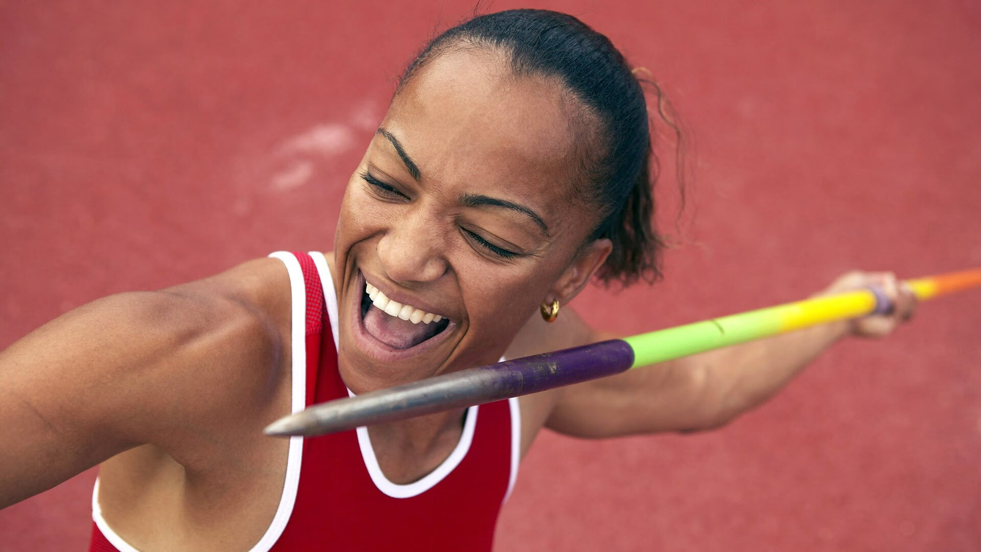 九游电脑版-中长距离自由泳表现稳健，长距离自由泳技巧